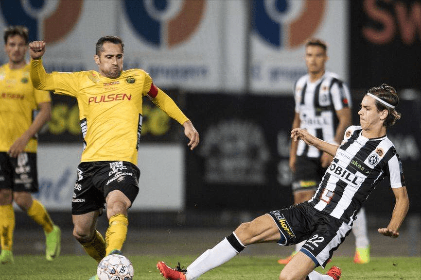  云达不莱梅球衣 